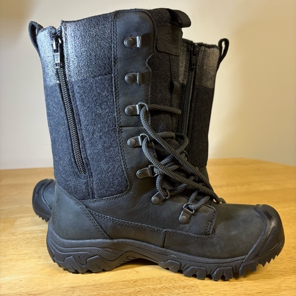 KEEN Women’s 7 Greta Tall Black Boots Leather Lace Up Warm Winter Waterproof New - Picture 6 of 10